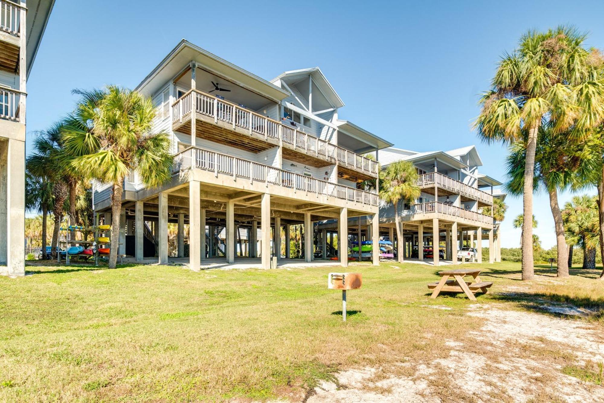 Cedar Key Condo With Balcony And Gulf Views! Exterior foto