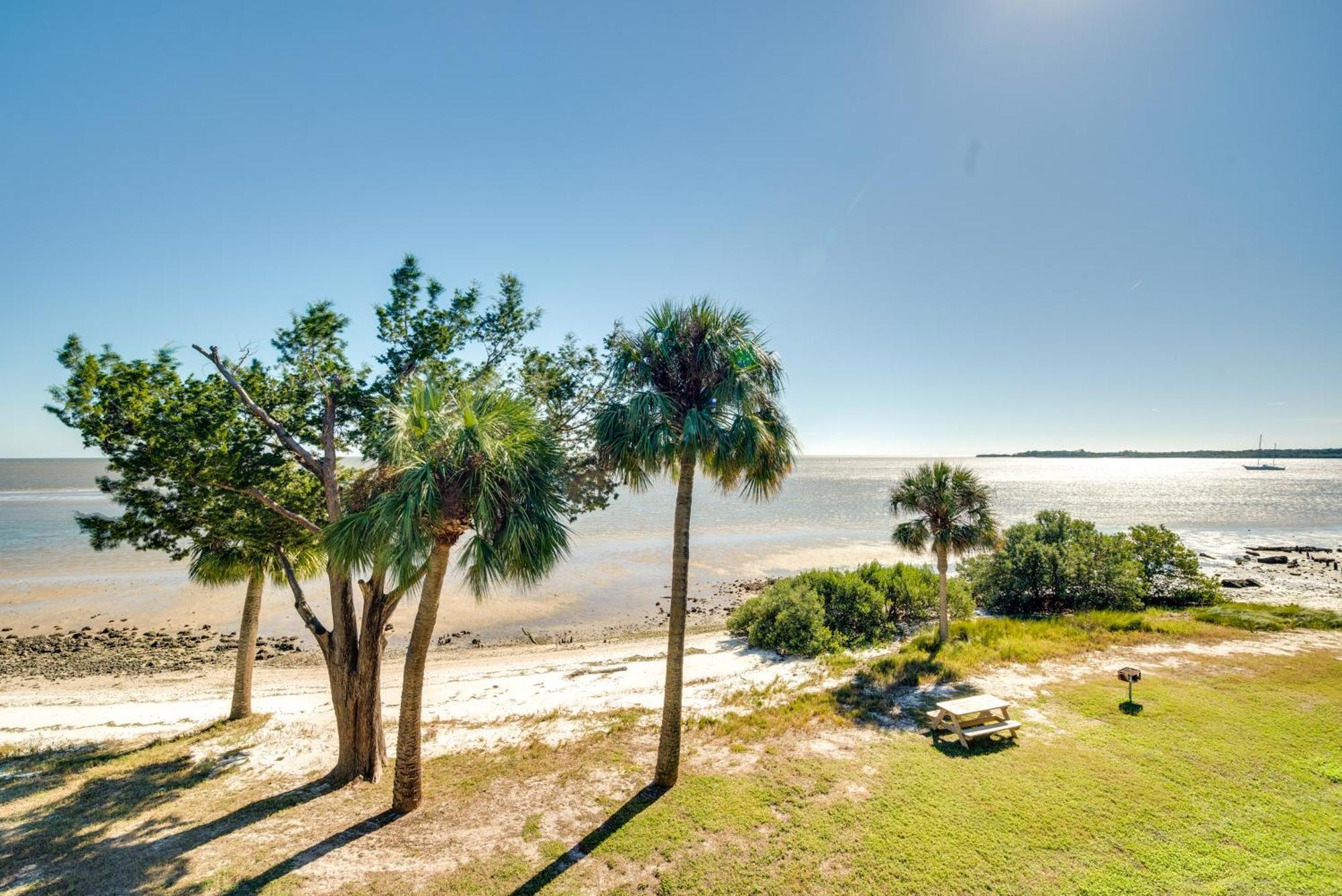 Cedar Key Condo With Balcony And Gulf Views! Exterior foto